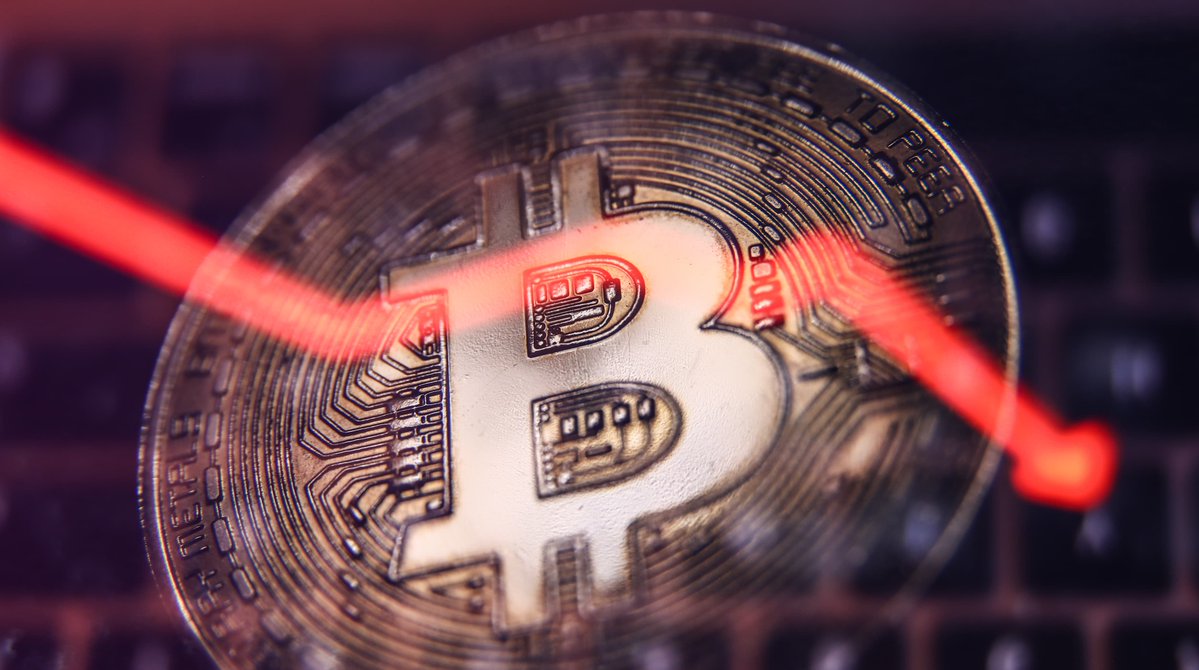 tradernomics_'s tweet photo. bitcoin:native is being setup for a nasty sell.

The current rally is fake $57,000 is the downside target. https://t.co/Feoitw0jay