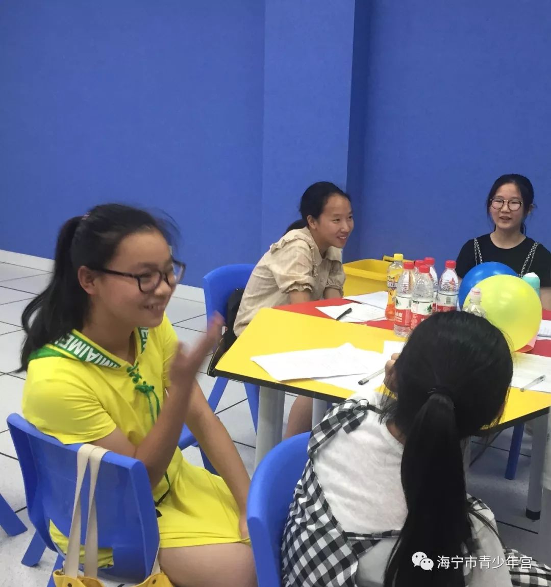 SweetAmor25's tweet photo. Join our campus English Corner this Wed 7PM at the Student Plaza! Chat with peers, practice oral English, and make new friends—all levels welcome! https://t.co/G8xnL35tjj