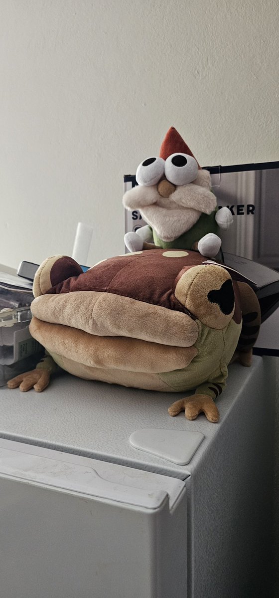 TheMarkofEvil's tweet photo. @kn0nker Willelm and Marty arrived today. Hopefully Ben &amp; Harold get the plushie treatment next. Can't wait to see the gang in another episode soon. #CasVanDerPol #GnomeShow #Plushie #Makeship https://t.co/pk2tKHFzr9