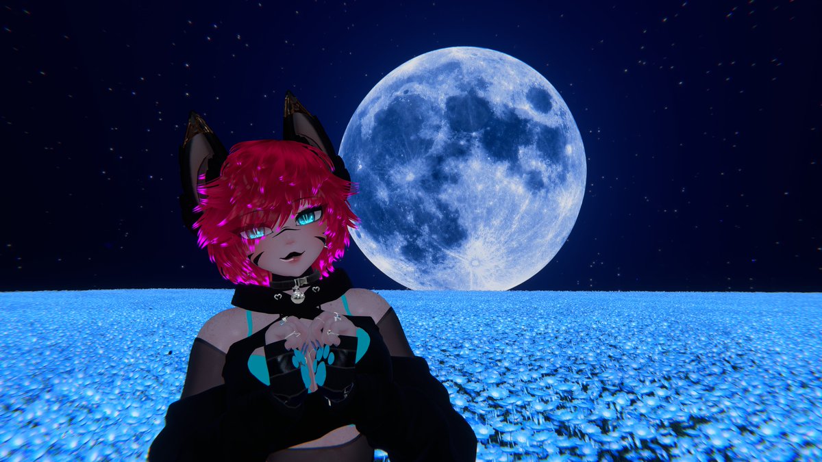 Nyxie_Lunaire's tweet photo. Does anybody like the moon, I love seeing it in irl or VR it so beautiful. https://t.co/q5dDBNn1Q5