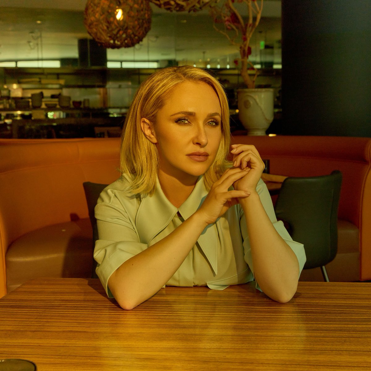 1tsdewdrop's tweet photo. I'm absolutely gutted and heartbroken. It was never supposed to be so soon.

You will always be celebrated as one of horror's finest Final Girls. And you will always be embraced by the family that Wes created.

We'll miss you. Rest in Peace Hayden Panettiere 🕊 #Scream #RIPHayden https://t.co/wB4gbgKHMP