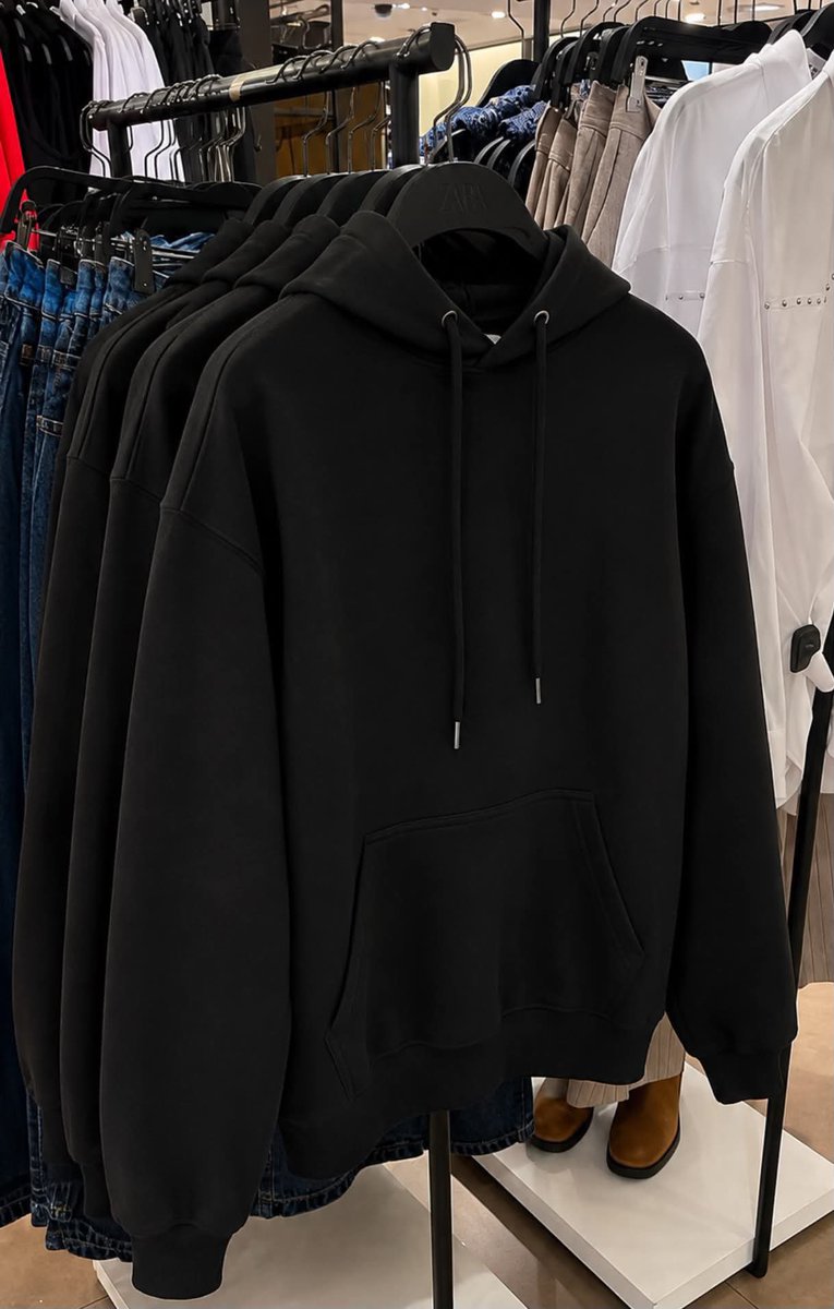 alluraxxsss's tweet photo. NOT GATEKEEPING THIS SHOPEE SHOP 🤍

Kung naghahanap ka ng jackets na premium ang quality, stylish, at mukhang mahal pero hindi masakit sa bulsa, save these shops ASAP. Sobrang sulit ng quality, ang gaganda ng fit, at perfect pang everyday o pang-travel. Legit mga shops na babalikan mo.￼