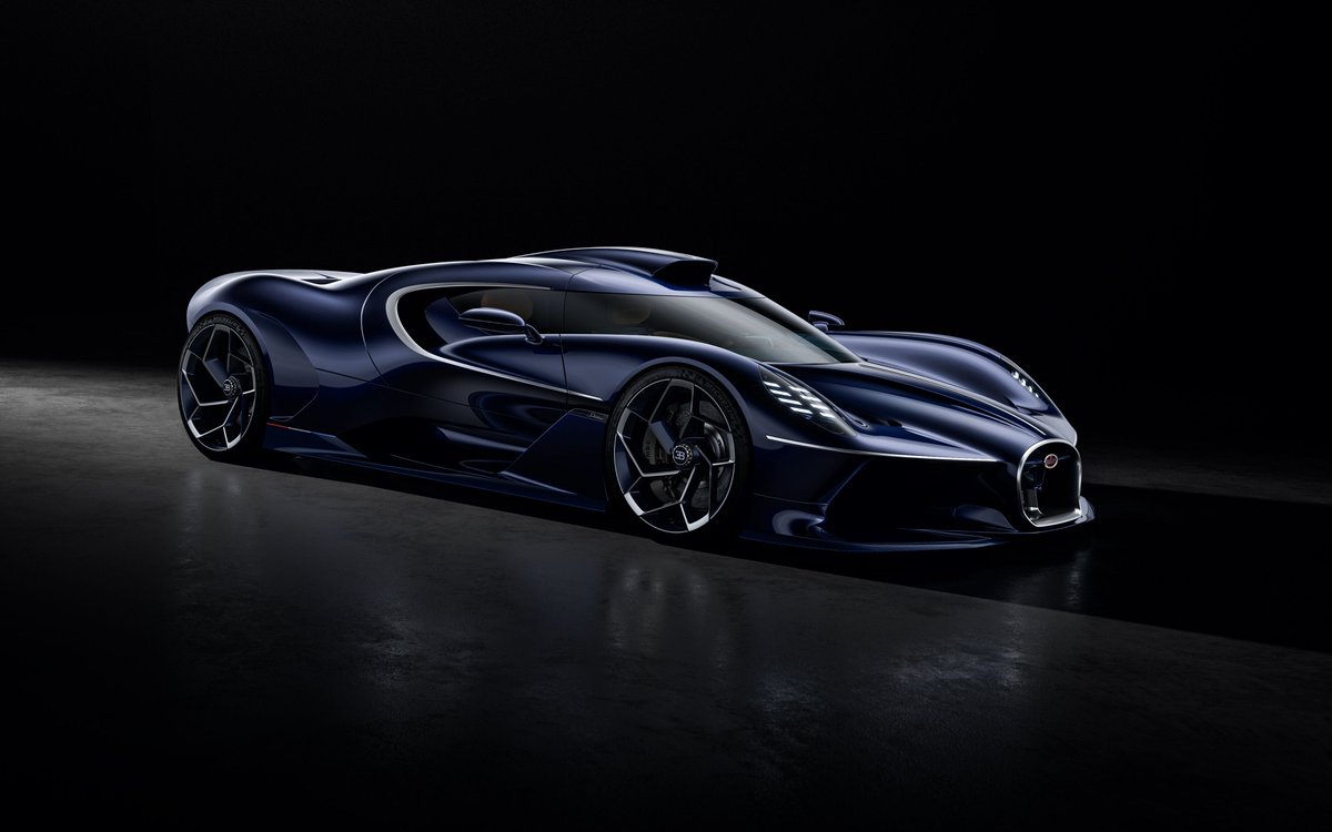 CarManiaMx's tweet photo. Bugatti presentó el Destrier, tercera pieza única de su programa Solitaire. Toma como base al extremo Bolide y lo convierte en una escultura de velocidad, irrepetible y hecha para pasar de generación en generación.
#CarMania #Bugatti #Destrier https://t.co/9JWmwAsjiH
