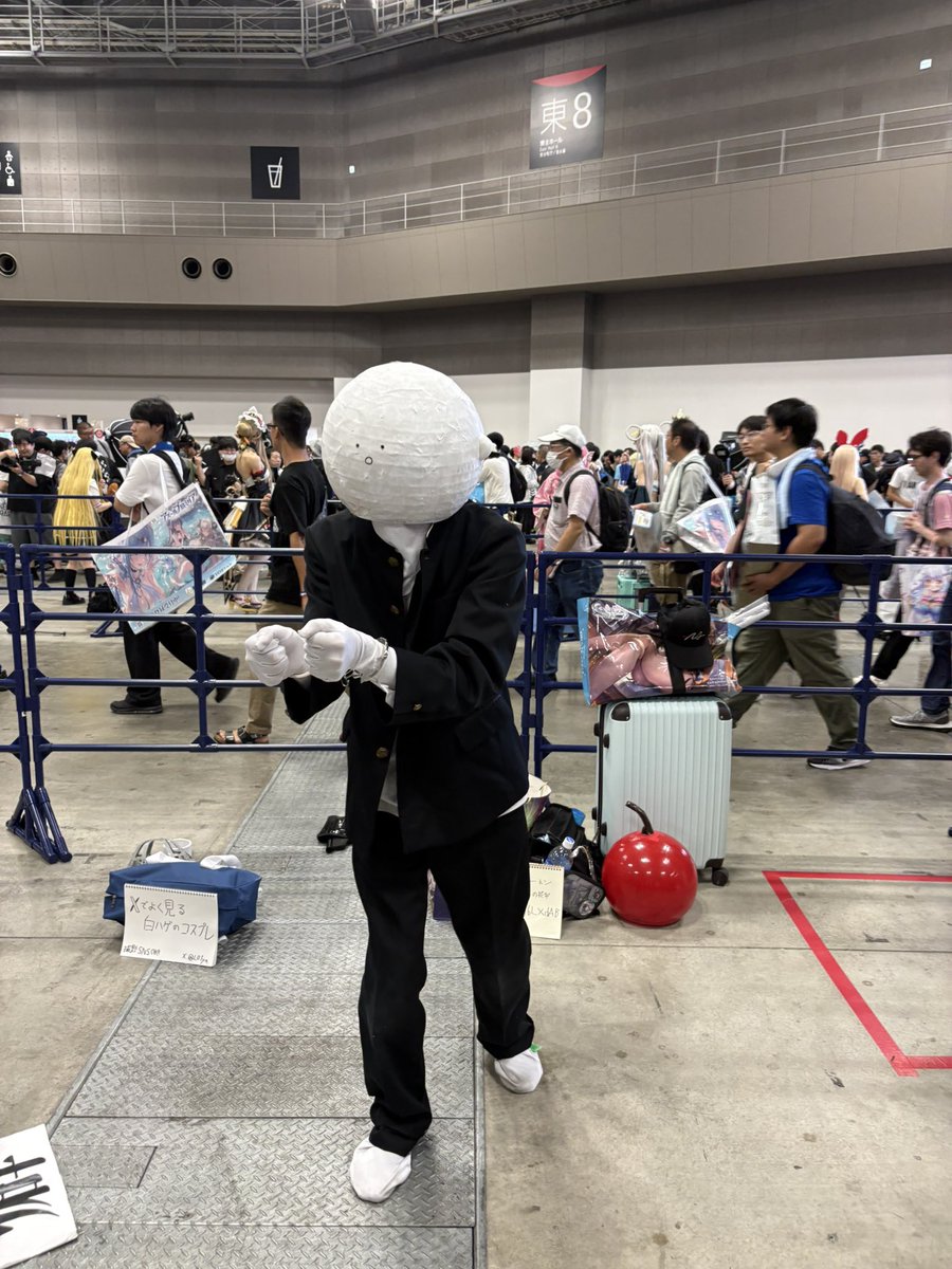 korodoru117's tweet photo. 見た瞬間にピンときて笑っちゃったら
手振ってくれてポーズしてくれた笑笑
神対応ありがとうございます https://t.co/uUBrBx8hIK