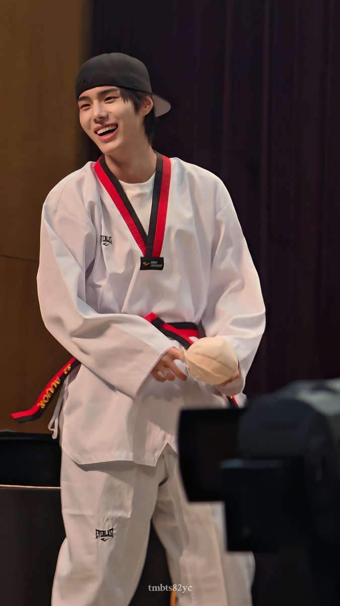 tmbts82yc's tweet photo. 260510 Seongbin! 🥋
@82MAJOR_231011 #82메이저 #82MAJOR #HWANGSEONGBIN #황성빈 #SEONGBIN #성빈 https://t.co/YBwqstzqAh