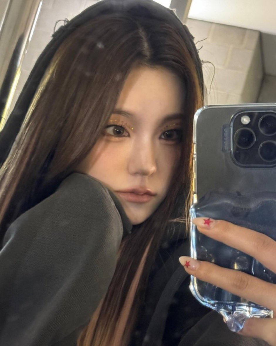 itzy_yurinchi's tweet photo. イェジちゃんにしか見えない猫にトルコで遭遇🇹🇷 https://t.co/QtGGVDLKK7