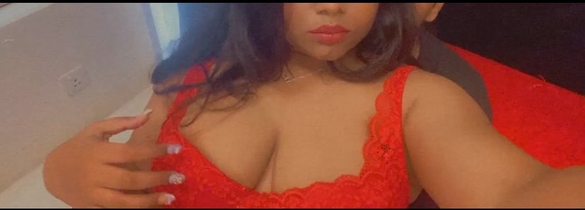 LatexKittenn's tweet photo. She gets the attention. She gets spoiled. She gets everything she wants. Your role is simply to appreciate how lucky you are, right, cucky 🤡 https://t.co/rsw40XqUy8
