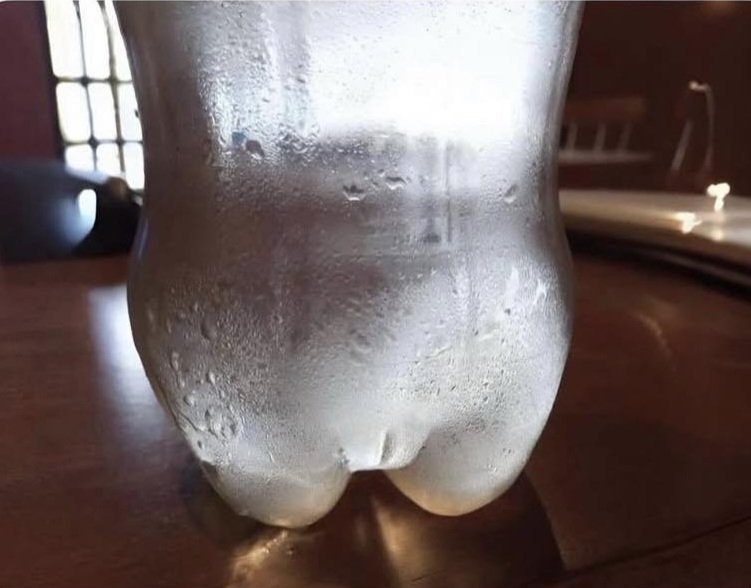 _Kangchi_8's tweet photo. I've never been this thirsty..... https://t.co/qcECkmWjZE