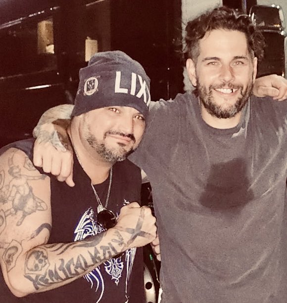 RTautobiography's tweet photo. Amazing show! Best friends! Avenged Sevenfold’s production was insane! They just keep upping their game. So rad!

Hadn’t seen my Brother Matt #mshadows  lead singer for Avenged Sevenfold in foREVer! Had a blast! #rikkilixx 

Mssin’ our Brother Jimmy ‘The Rev’ Sullivan! ❤️U JIMMY! https://t.co/H8r1gpGiRX