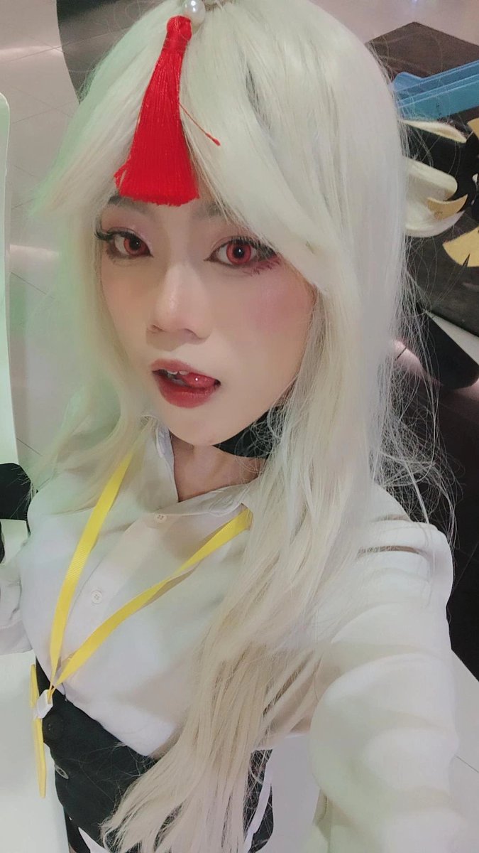 kusuriac's tweet photo. oh right so here's my ningguang cosplay https://t.co/Klgp81gKJg
