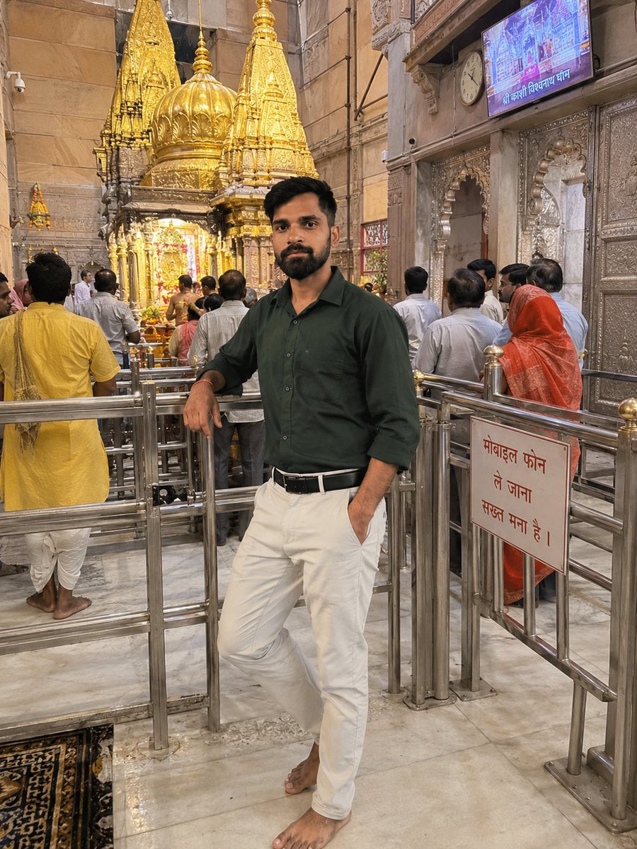 Ritanshumishra2's tweet photo. काशी विश्वनाथ मंदिर मणिकर्ण घाट https://t.co/rXgAv9VgIm