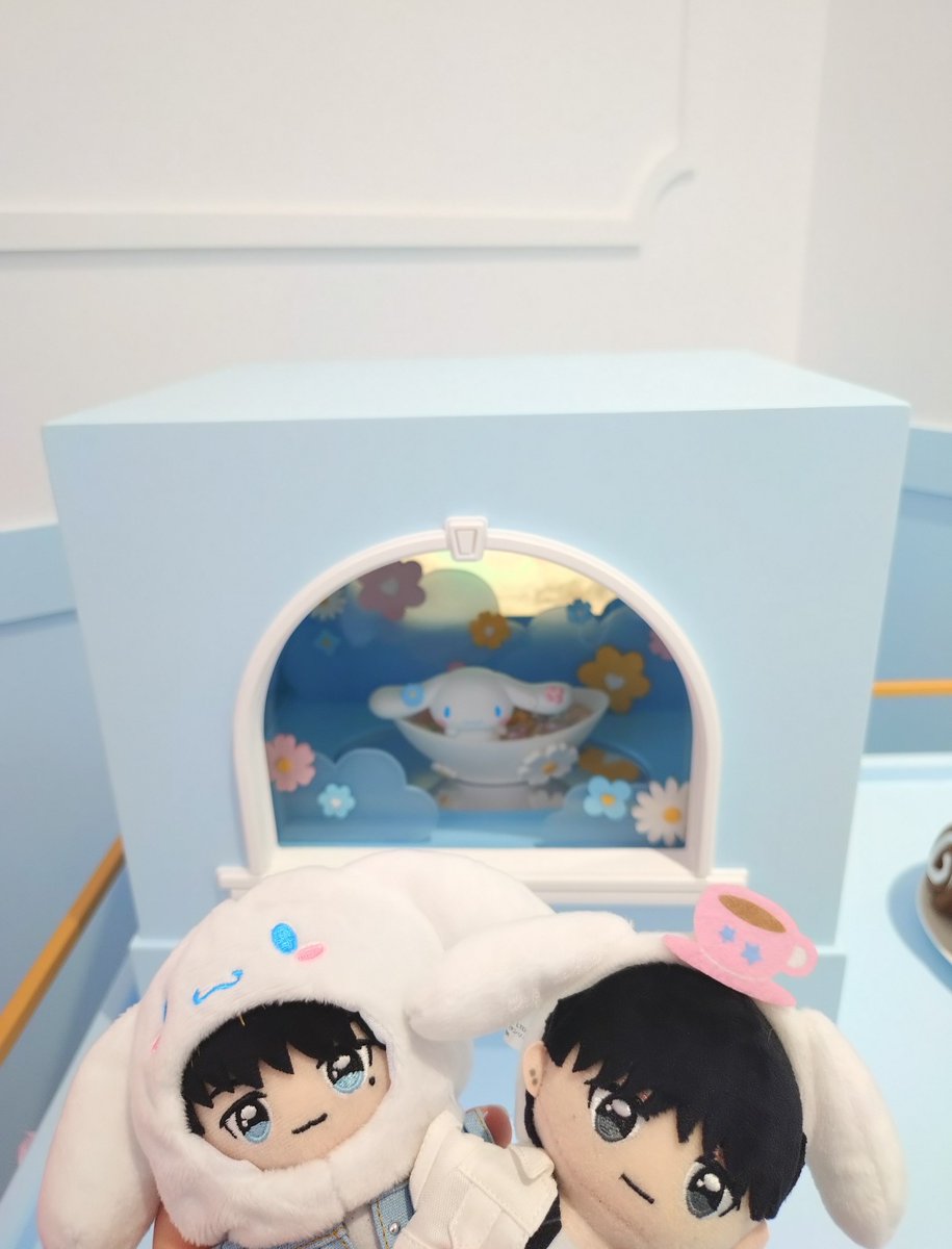 nacchan44ini's tweet photo. ホテルフローリア行ってきた♪
可愛いサンリオ♡ https://t.co/xkxf2pIJh0