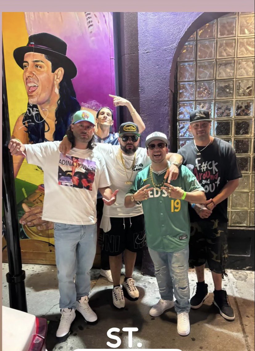 DaRealMACHETE's tweet photo. @EasyMoneyST  @TermanologyST @Jamizzll @SuperSTahsnuk STdot! Great night wit the bros 🤞🏾 https://t.co/qdGarETUy8