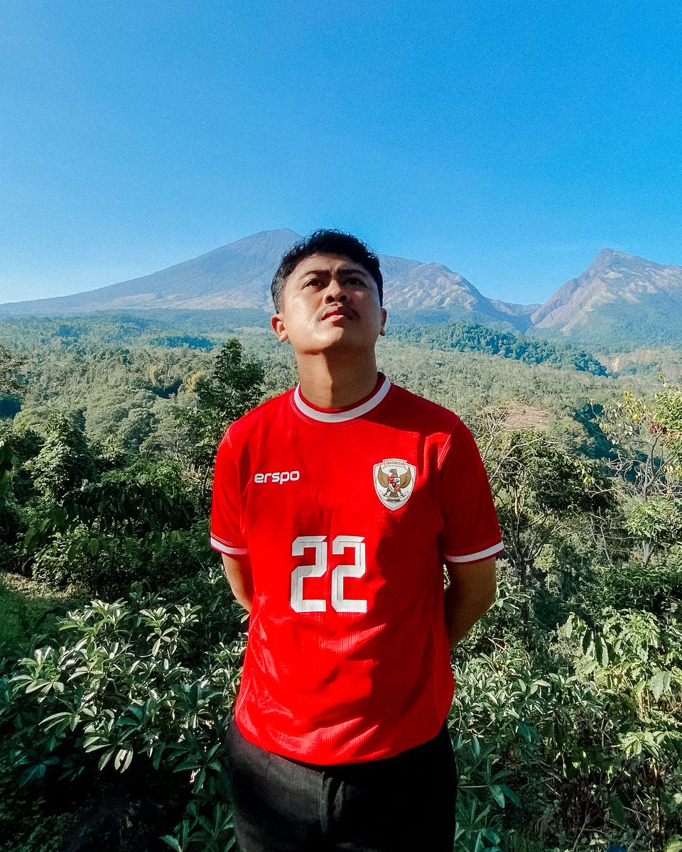 KukuhMujiono's tweet photo. 17-an tapi yang jersey-jersey aja. https://t.co/Ti5rjO7Y5v