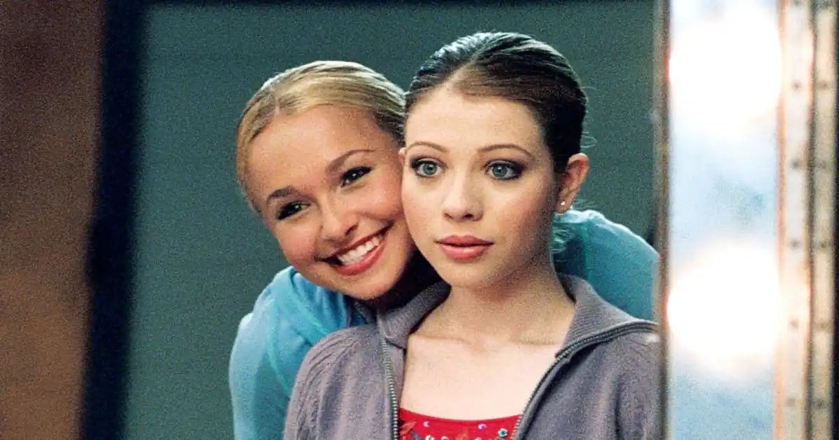 zluvhenny's tweet photo. @n4vyist @crystalbaee1 our sweet angles are reunited 💔🥹 https://t.co/F4cJ4L5c8M