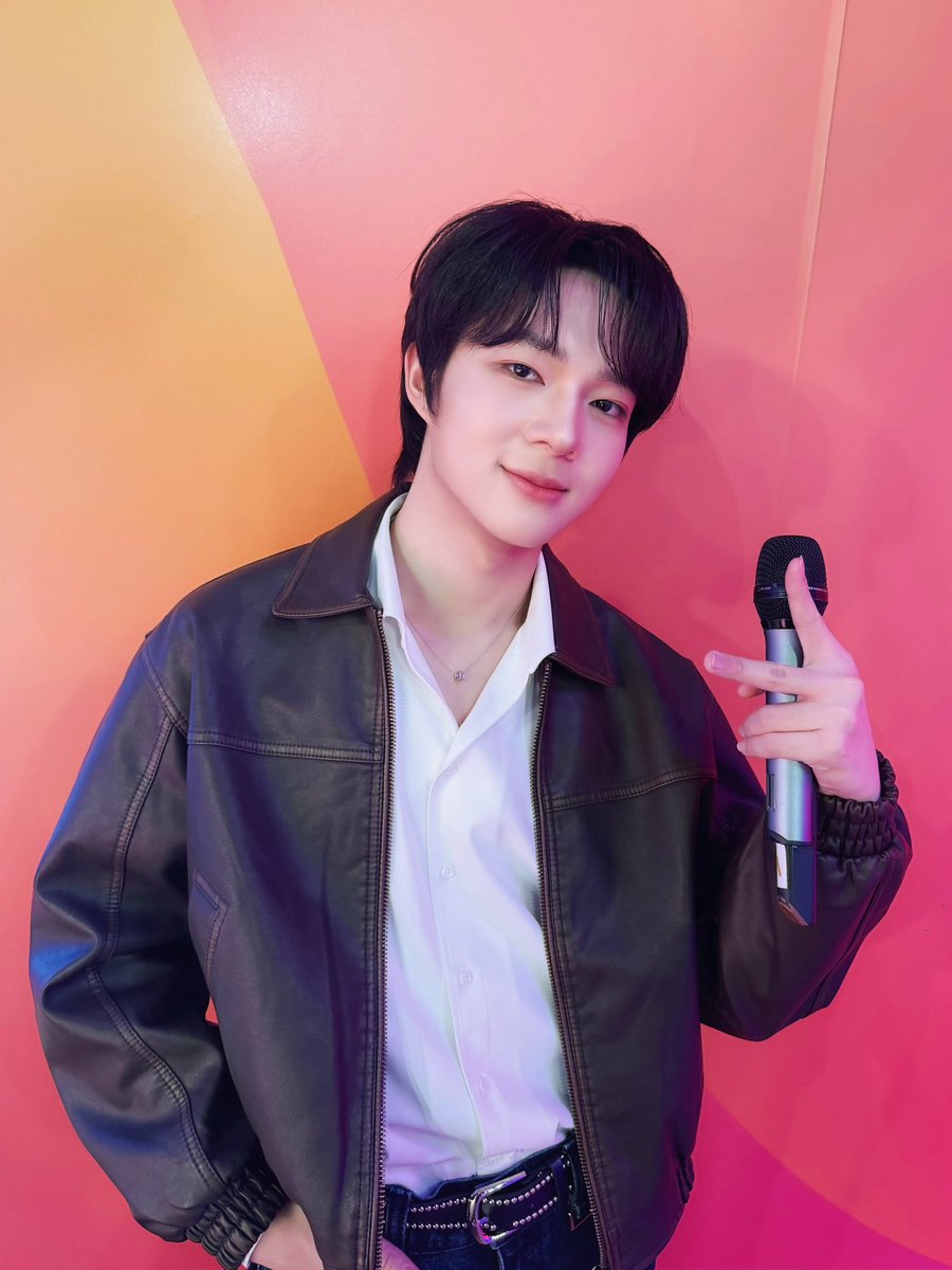 DomundiTV's tweet photo. พบกับ “นุนิว” @CwrNew กับการเดินสายโปรโมท “NuNew - คาตา (KATA) Feat. BOWKYLION” Press Tour 👁️

ฝากแฟน ๆ ทุกคนติดตาม พร้อมส่งกำลังใจให้ “NuNew - คาตา (KATA) Feat. BOWKYLION Press Tour” กันได้ตลอดทั้งวันเลยนะคะ 🫶🏻🥰

NUNEW 7TH SINGLE PRESS
#KATAPressTour https://t.co/g3nlyg7l62
