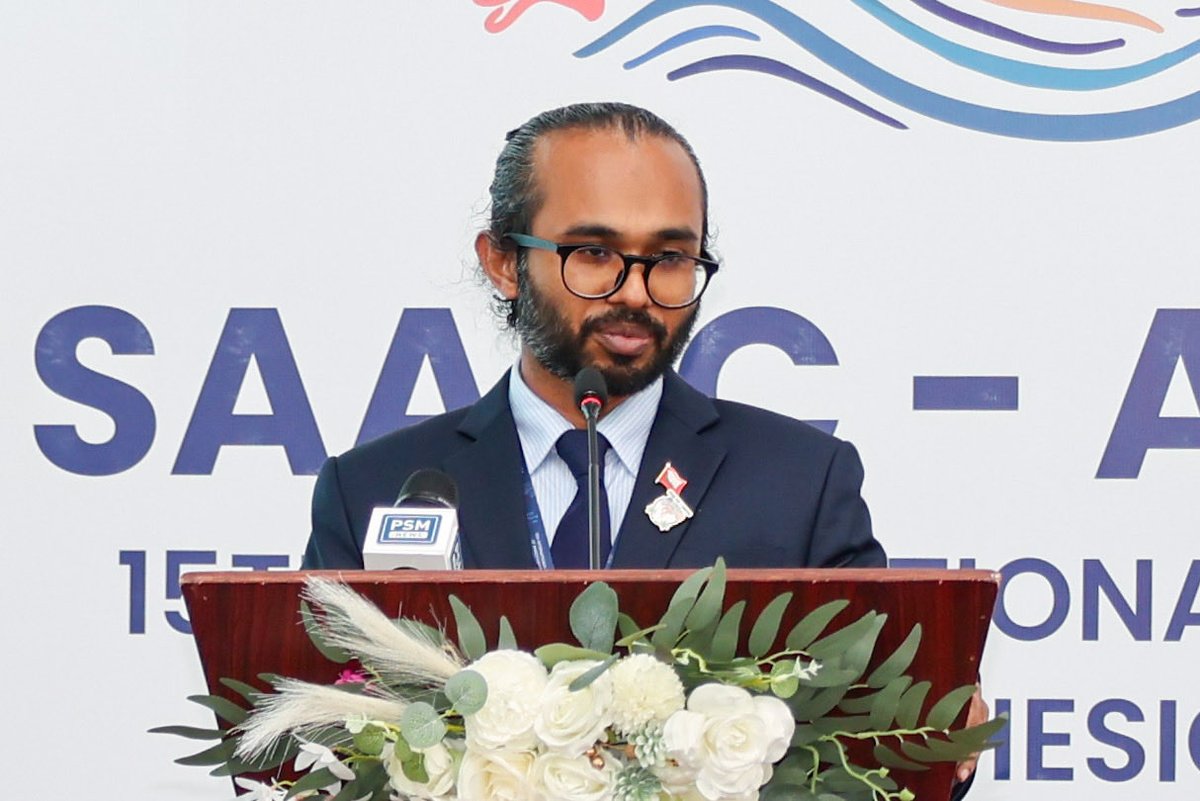 MoHmv's tweet photo. The Maldives has been elected to lead the SAARC Association of Anaesthesiologists, with Dr. Asad Mohamed Shaheed elected as President for the next two years.

This is a significant opportunity for the Maldives to strengthen regional collaboration, expand specialised training and knowledge exchange, and advance the development of anaesthesia and critical care services. 🇲🇻
