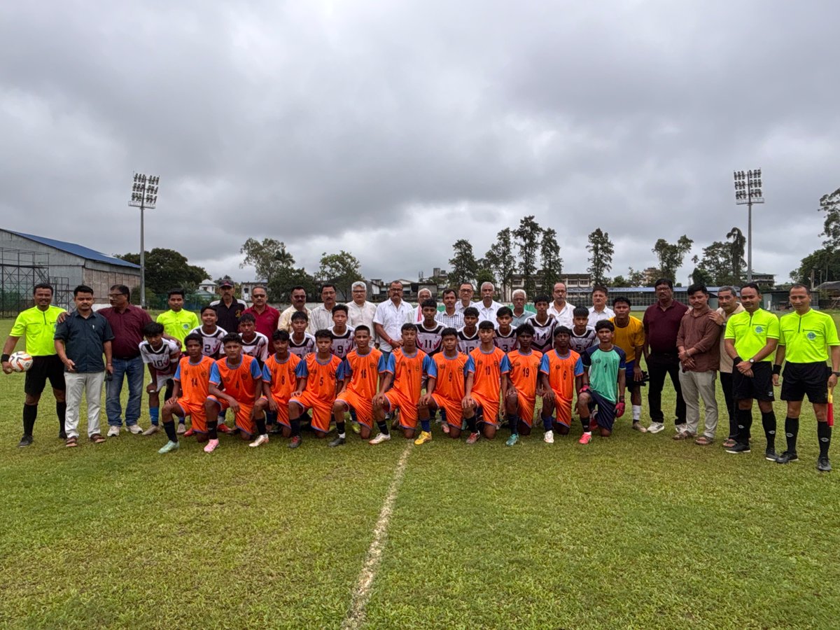 RajuSahuINC's tweet photo. তিনিচুকীয়া জিলা ক্ৰীড়া সন্থাৰ উদ্যোগত , অসম ফুটবল সন্থাৰ তত্বাৱধানত, সন্তোষ লহকৰ সোঁৱৰণী সদৌ অসম জুনিয়ৰ আন্তঃজিলা ফুটবল প্ৰতিযোগিতা, তিনিচুকীয়া জিলা ক্ৰীড়া সন্থাৰ খেলপথাৰ কচুজান তিনিচুকীয়াত ।  ডিব্ৰুগড় / বোকাখাট https://t.co/kD3B80clYD