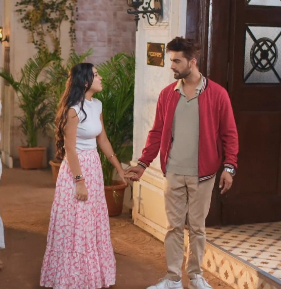 minethoughts07's tweet photo. Armaan didn’t scream at Maira
 he calmly explained his point of view as a parent
His concerns about his daughter are completely valid and honestly, Armaan is absolutely right in his place

#RohitPurohit #ArmaanPoddar #yrkkh #ITA2026RohitPurohit #ITA2026 https://t.co/WYxx5Qd42l