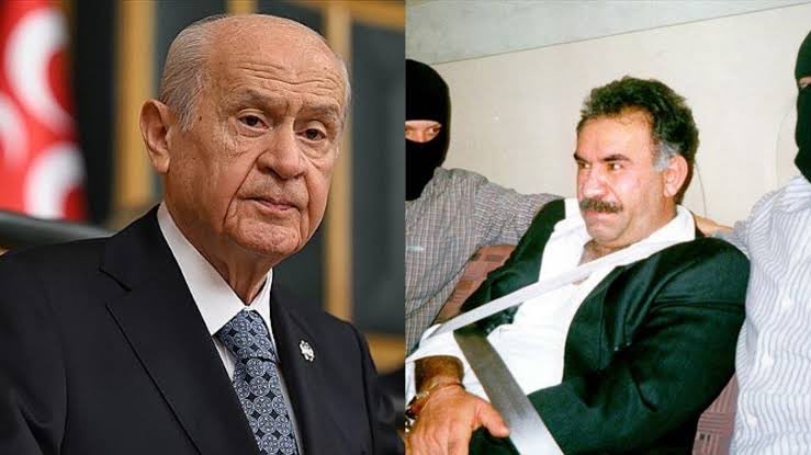 HaberReport's tweet photo. #SONDAKİKA Devlet Bahçeli'den Öcalan çağırısı:

"Bundan sonraki süreçte ‘Milli Dayanışma, Kardeşlik ve Demokrasi Komisyonu’ tarafından hazırlanan ortak raporda vurgulanan, ihtiyaç duyulan yasal ve idari düzenlemelerin yapılması, kritik önemde olacaktır.

PKK’nın kurucu önderliği olarak yaptığı ‘Barış ve Demokratik Toplum Çağrısı’ ile birlikte PKK’nın fesih ve silah bırakma kararında önemli bir fonksiyon ifa eden Abdullah Öcalan’ın, önümüzdeki dönemde de sürece katkı vermeye devam etmesini mümkün kılacak şartların oluşturulması gerekmektedir." (Türkgün)