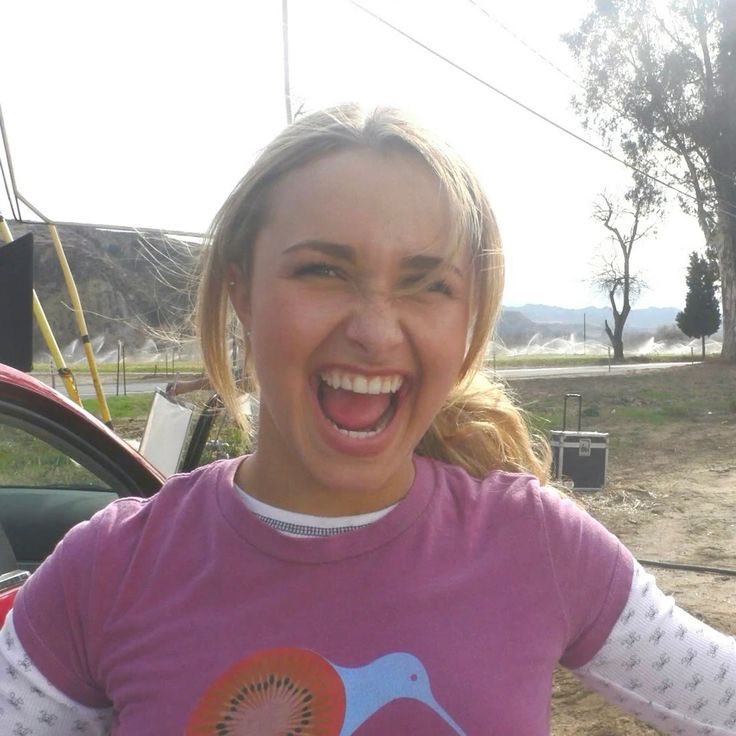 riverindaIe's tweet photo. hayden was one of those actresses growing up i thought was just the prettiest girl in the world. she always just had such a magnetic and beautiful smile. my heart hurts seeing these talented young women i grew up with passing so young https://t.co/iiJZNJJ9d5