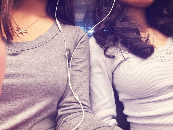 starslinn's tweet photo. Au #shinix 

Dónde Shiro, no puede evitar amar a su mejor amiga nix
O
Dónde nix, una chica "hetero" ha estado teniendo algunos problemas en su relación https://t.co/3dZsDY6jdc