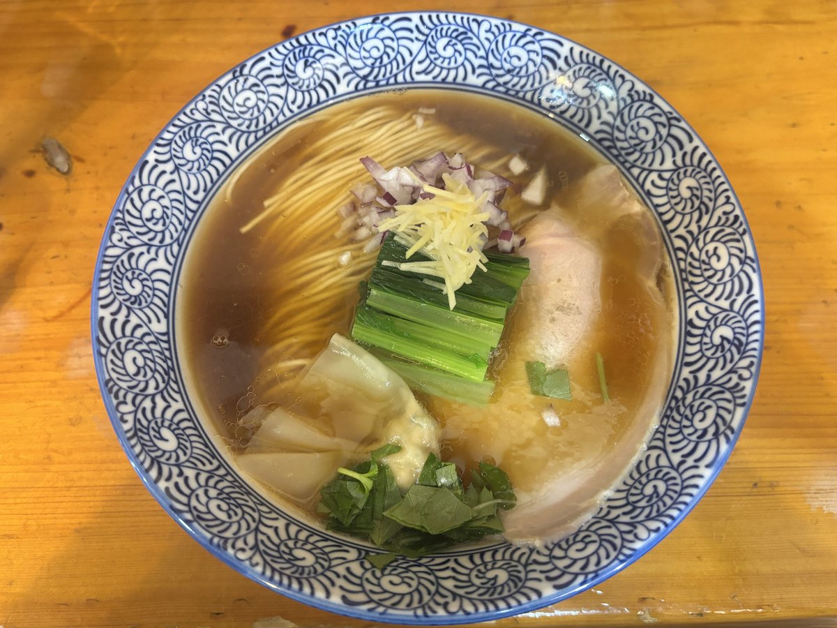 ChampagneRock18's tweet photo. 大泉学園の中華そばキガラさん🍜
駅からも遠く離れた住宅街にひっそり佇むお店🏘️ちょっと怪獣みたいな名前ですがお味は正統派！中華そばを頂きました🙏ご馳走様でした😋 https://t.co/9Betviu0Tb