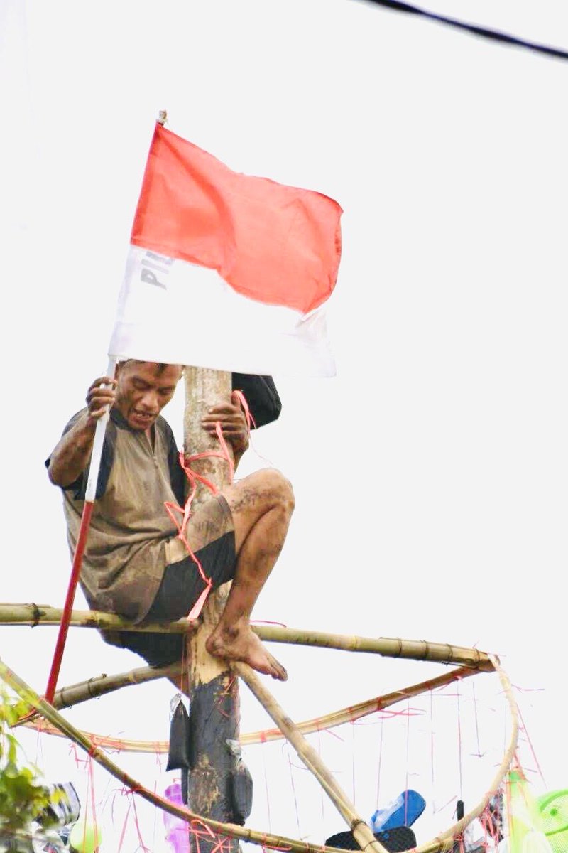 ekafile's tweet photo. #Dirgahayu Negeri ku, mari kita syukuri kemerdekaan ini. semoga ada perubahan untuk lebih baik bagi rakyat Indonesia. https://t.co/8jacuG7zql