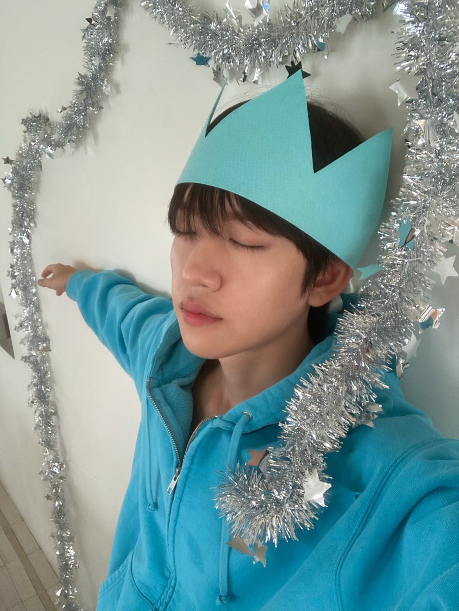 manduuaesthetic's tweet photo. 요근래 받았던 셀카중에 가장 감동적인듯.. https://t.co/ofnMDhGMoF