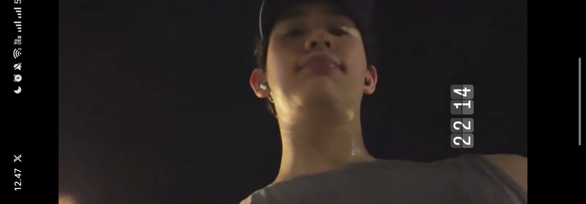 _Happinessbook's tweet photo. Are ForceBook’s routines really that different? 😭 Bookie runs at night, while Force runs in the evening and goes to the gym at night. 🏃‍♂️💪 When will they work out together? We need another ForceBook moment! 🥹 #forcebook https://t.co/Uc7F9rytaL