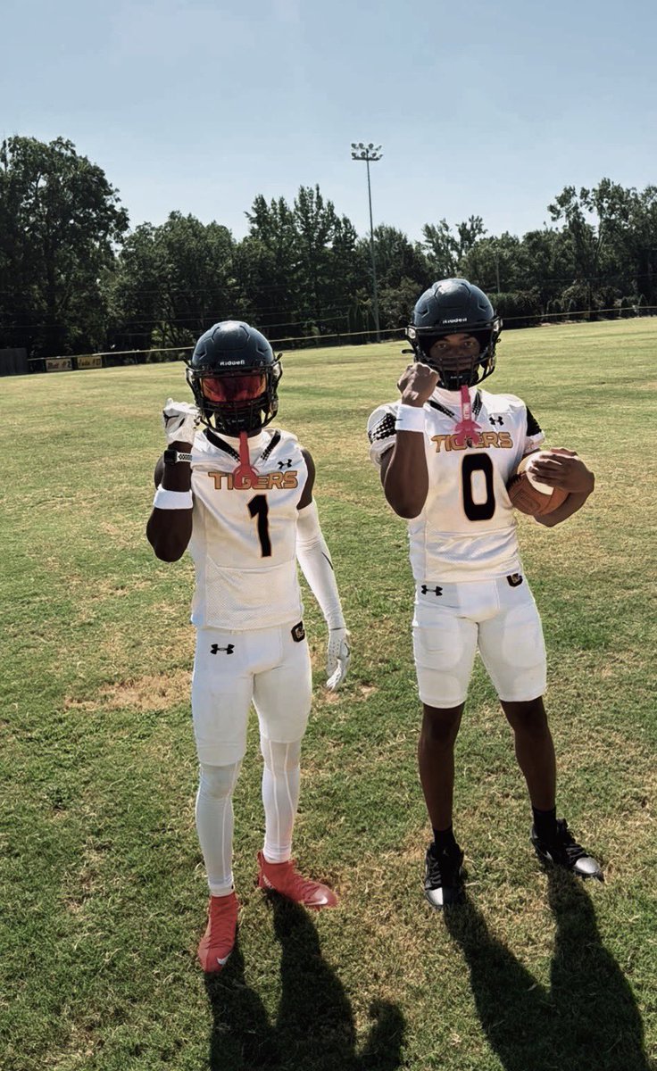 deebooker_'s tweet photo. game week🫡 https://t.co/AOlNbo7qHh