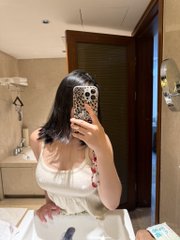 nnnjasminnn's tweet photo. hari ini nyoba ga pake bra🫢 https://t.co/MTJ2GIpoIB