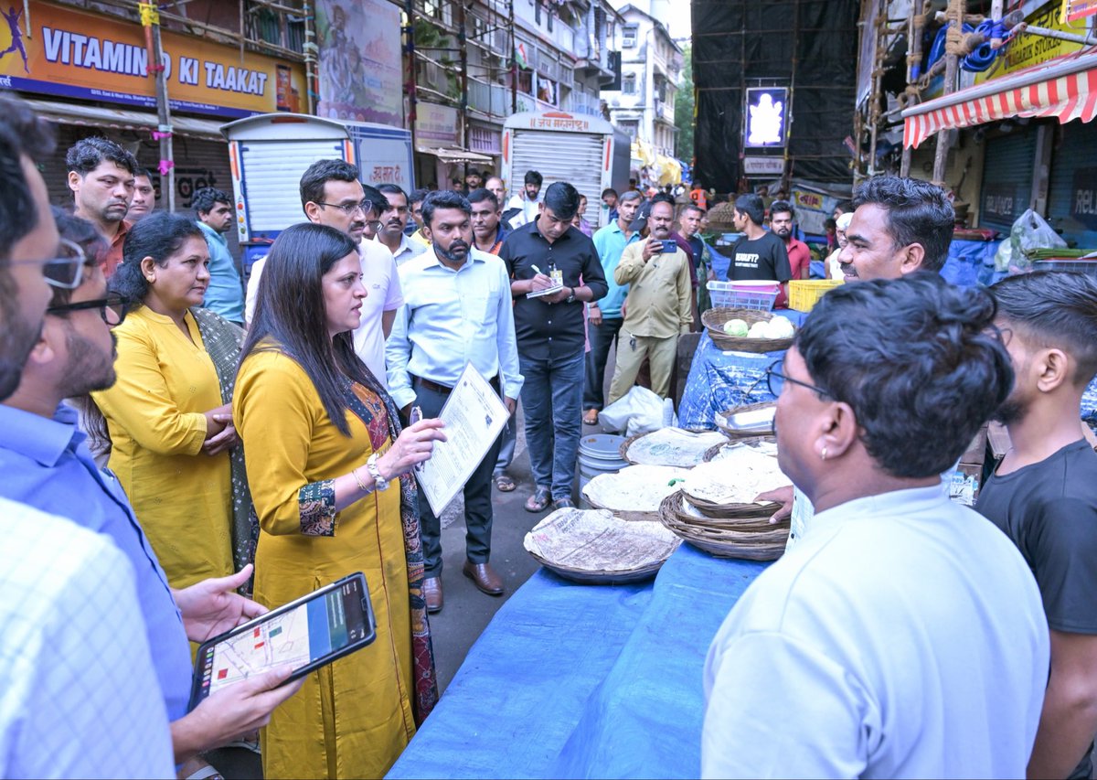 richapintoi's tweet photo. A three-hour inspection across several parts of South Mumbai was conducted by municipal commissioner Ashwini Bhide to review the ongoing implementation of the civic body’s ‘Pedestrian First’ campaign, aimed at making footpaths obstruction-free, accessible and safer for pedestrians.

The civic chief  inspected footpaths and ongoing improvement works across several locations in D ward, including Nana Chowk, Grant Road railway station, Naushir Bharucha Cross Lane, Shankarsheth Marg (Bhaji Galli) and Tardeo Road; E ward, including Dr Anand Rao Nair Road, the BYL Nair Hospital area, Dr Babasaheb Ambedkar Road, Nath Pai Marg and Sant Savata Marg; B ward, including Lokmanya Tilak Marg, Sindur Bridge, Old Bengalipura Lane, Raghunath Maharaj Street and Qazi Syed Street; and C ward, including Jagannath Shankarsheth Marg, Dhobitalao Lane, Maharshi Karve Road, Marine Lines and Chandanwadi.