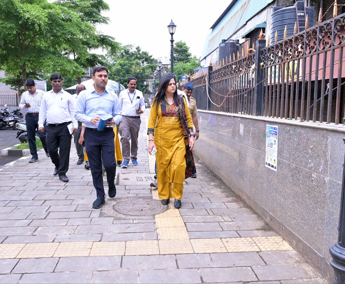 richapintoi's tweet photo. A three-hour inspection across several parts of South Mumbai was conducted by municipal commissioner Ashwini Bhide to review the ongoing implementation of the civic body’s ‘Pedestrian First’ campaign, aimed at making footpaths obstruction-free, accessible and safer for pedestrians.

The civic chief  inspected footpaths and ongoing improvement works across several locations in D ward, including Nana Chowk, Grant Road railway station, Naushir Bharucha Cross Lane, Shankarsheth Marg (Bhaji Galli) and Tardeo Road; E ward, including Dr Anand Rao Nair Road, the BYL Nair Hospital area, Dr Babasaheb Ambedkar Road, Nath Pai Marg and Sant Savata Marg; B ward, including Lokmanya Tilak Marg, Sindur Bridge, Old Bengalipura Lane, Raghunath Maharaj Street and Qazi Syed Street; and C ward, including Jagannath Shankarsheth Marg, Dhobitalao Lane, Maharshi Karve Road, Marine Lines and Chandanwadi.