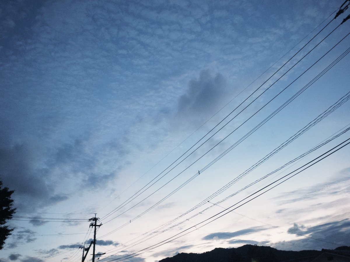 mitsulululun's tweet photo. 夏のお散歩。
#キリトリセカイ 
#dazz https://t.co/QLNH4c7dzr
