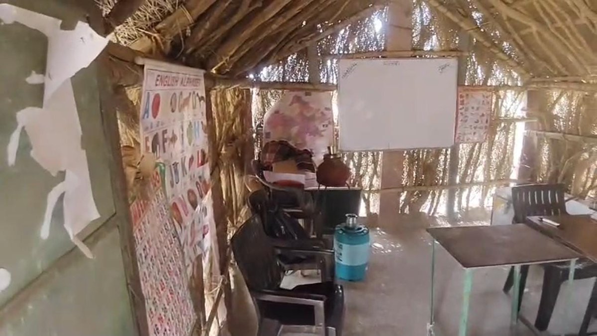 meenarprashant's tweet photo. A day after images of a one-teacher Barmer school went viral, Rajasthan's Education Department barred recording and outsider access on school campuses without written permission and journalists are asking why.
Story Link: https://t.co/OHbJV6U4jp https://t.co/P8C4e5xnqI