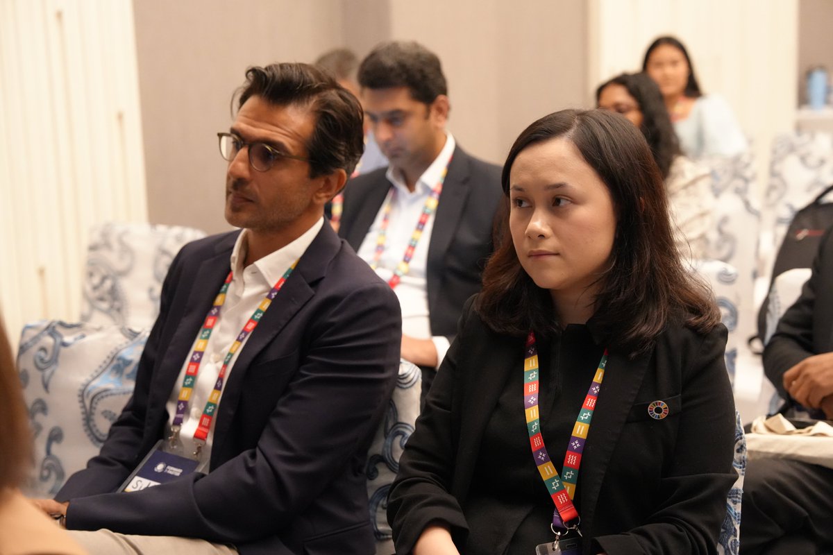 UNFPASriLanka's tweet photo. Closing the gap between corporate ambition and boardroom representation requires action. 
At the Driving Gender Equality panel, leaders from across #APAC discussed how policy, innovation and inclusive leadership can create stronger pathways for women to lead. https://t.co/9FXThun87U