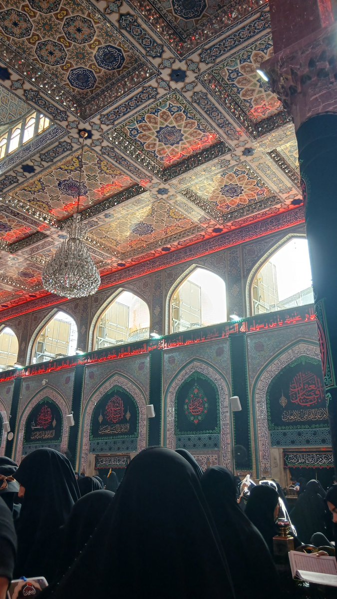 haniye998's tweet photo. و هر گاه خدا را برای نعمت هایش شکر میکنیم
حسین علیه السلام را بارها حساب میکنیم..🖤 https://t.co/xq9pU7E1Yu