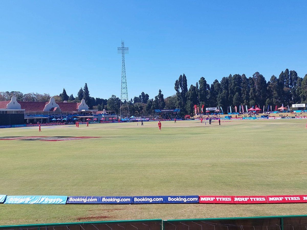 weymarplanet's tweet photo. Not a sports photographer, but I nailed this one with my Samsung π
βHome sweet home πΏπΌ
#HarareSportsClub #2023CWCQualifiers https://t.co/CepTKUTYBJ