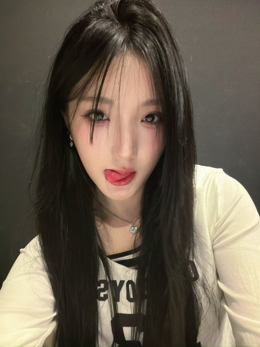 Delynn_JKT48's tweet photo. #MonDeyin https://t.co/OqoIlOFQIS