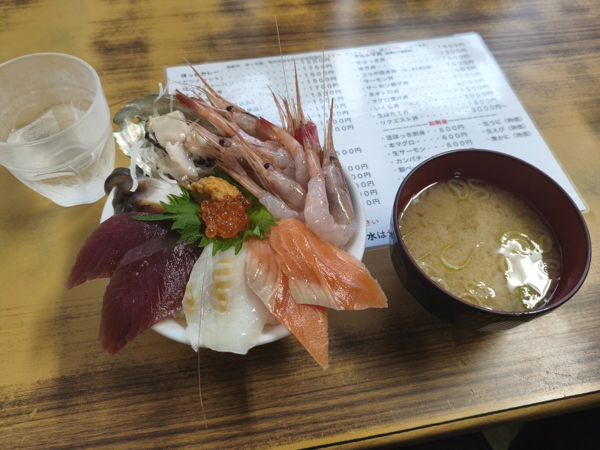 clyesain's tweet photo. 旅行で食った美味しかった飯たち https://t.co/Y32T5PdwOa