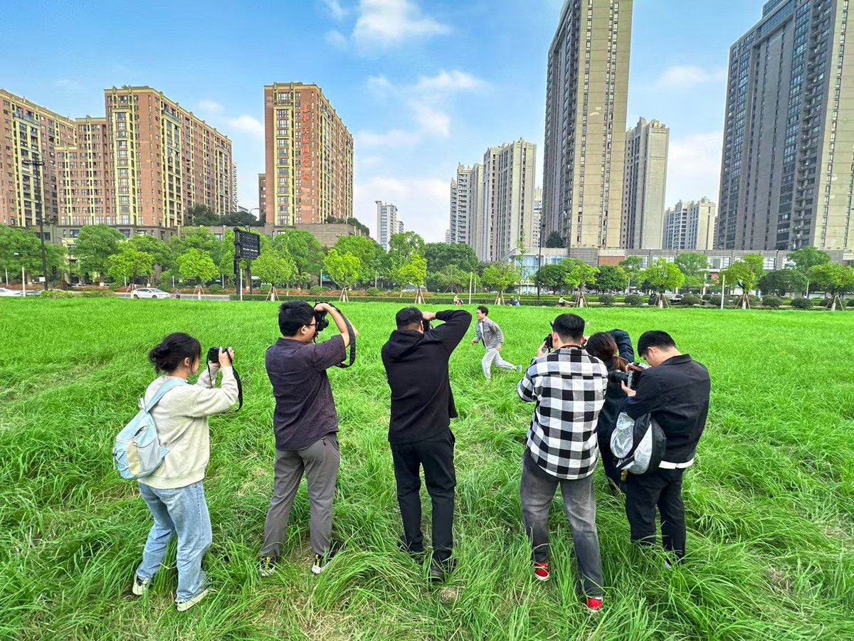 caroff_celine's tweet photo. Join our campus photography club this Friday at 6 PM! We’ll practice street shooting around the city center and share our works over coffee. All levels welcome—no experience needed!， https://t.co/ElVm9maLkE