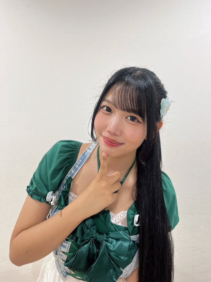 hananoi_aini's tweet photo. 8/17今日は私のデビュー日🤍
#Hiwillow #はいうぃろう。 になって5年経ちました🖖🏻
はいうぃろう。の #花野衣アイニー としての活動は残り約2ヶ月です🙂↕️
ラストライブのチケ発は明日の20時〜⬇️
10/18、みなさん!お待ちしてます✨
#jk2 https://t.co/BCCBI4NpMY