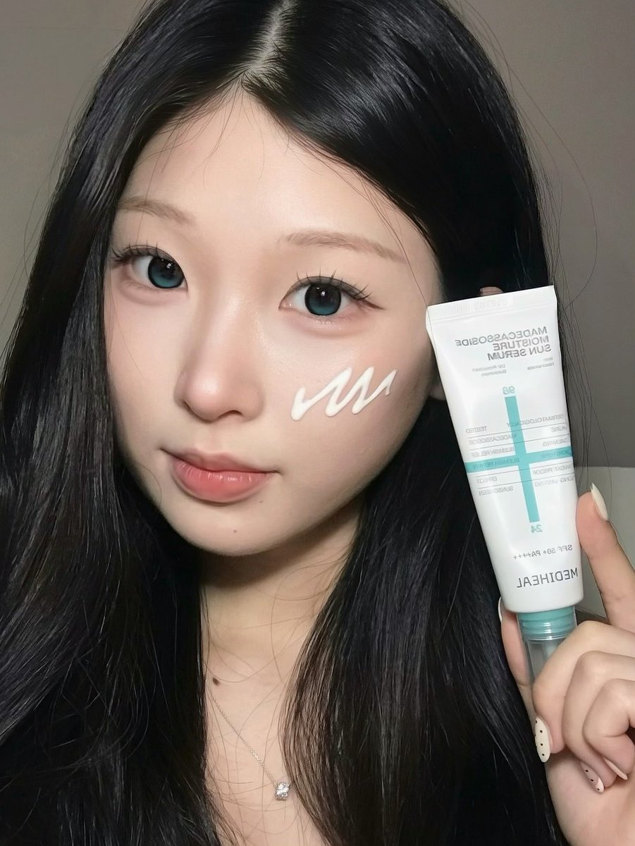 u02euu's tweet photo. #제품제공 #rt이벤트 @mediheal_kr 

추첨을 통해 세분께 메디힐 마데카소사이드 수분 선세럼을 드려요🤍

(이벤트 마감일: 8/24)

흡수 잘되고 마무리감 산뜻한 선케어템 찾으시는분 여기로 모시겠습니다..

롬은 유명한 유기자차 러버인데 이번에 메디힐 선세럼 쓰고 광명 찾았어요🥹

(타래로 계속) https://t.co/MHCSwFmGiB