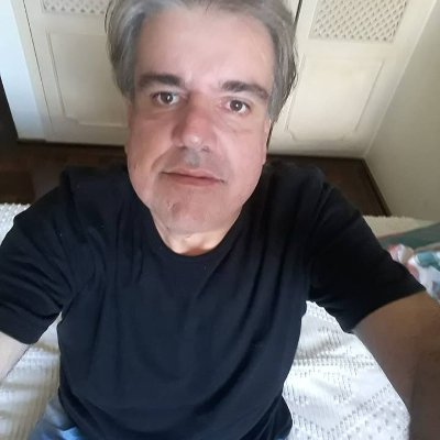 silvanoscsilva's tweet photo. @aAnaBonassa @Fernand60080088 Olha a cara do cidadão @aAnaBonassa advinha em quem ele votou em 2018 e 2022 https://t.co/YbuW6MvKNW