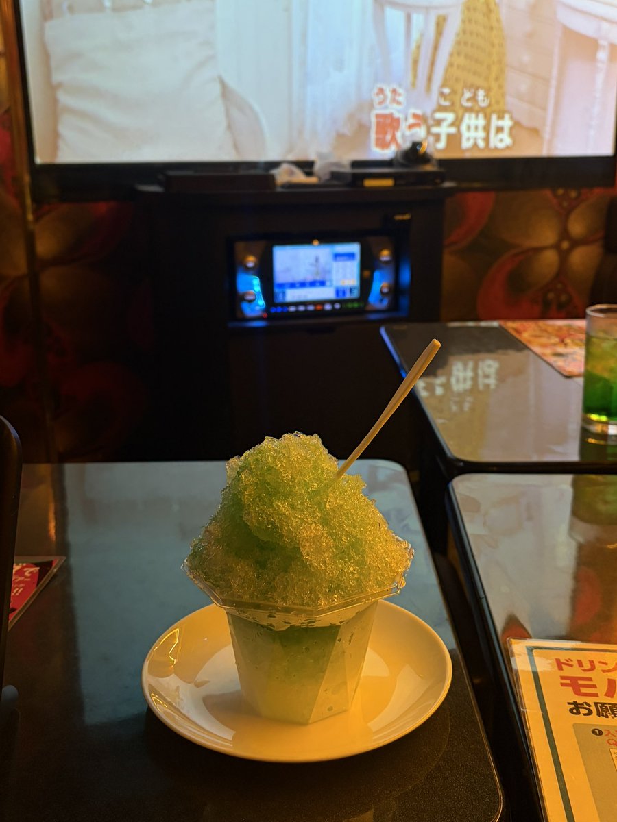 vyouwon's tweet photo. 1/2 착한친구와 가라오케 가자 https://t.co/rlGxg58BqU