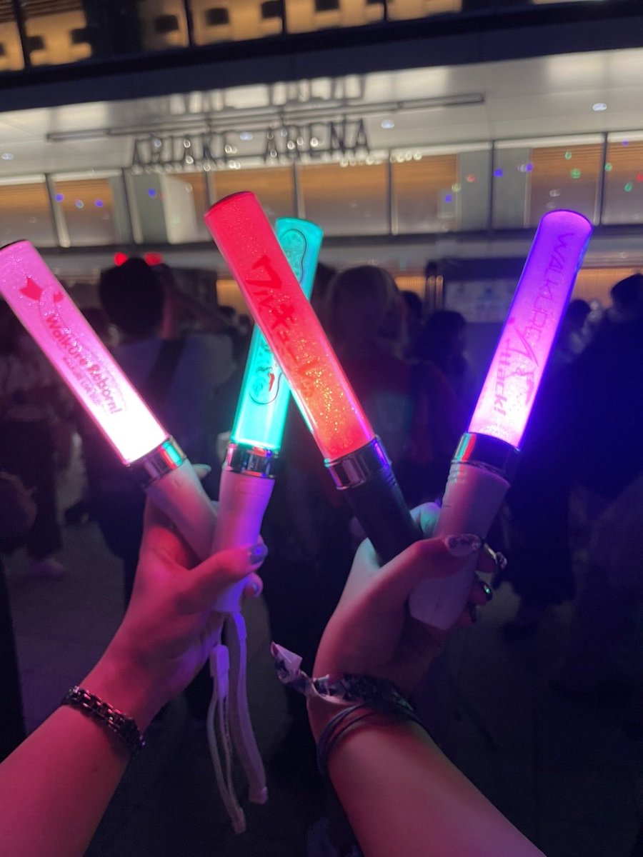 CyouMeisen_PaN's tweet photo. ── 𝟚𝟘𝟚𝟞.𝟘𝟠.𝟙𝟟 ──

　　海賊放送局よ

　　「 甘い、甘い声を
　　　聞かせてあげる 」

　　　　　𓂃𓈒𓏸

 #美雲誕生日
 #美雲・ギンヌメール誕生祭2026
 #美雲・ギンヌメール生誕祭2026 https://t.co/YtitYujiVm