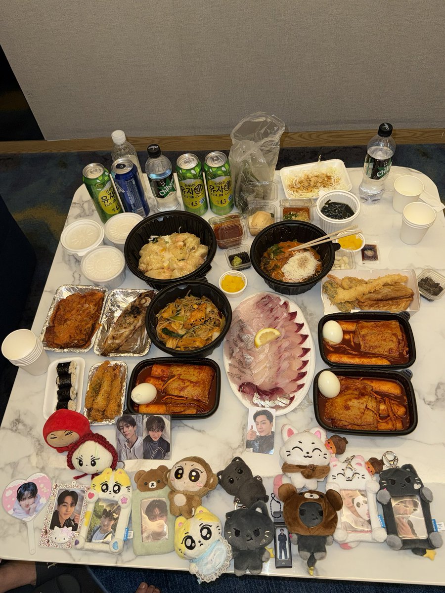pipyzip's tweet photo. 부산콘은 인생이지 https://t.co/jtoZHubHut
