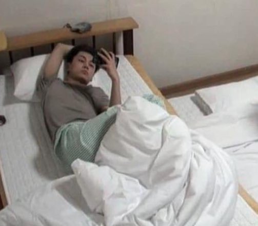 wriothesleyCPA's tweet photo. “i’m going to be productive today and finish my backlogs”

me af asf as fuck: https://t.co/j6U8JV6HFo