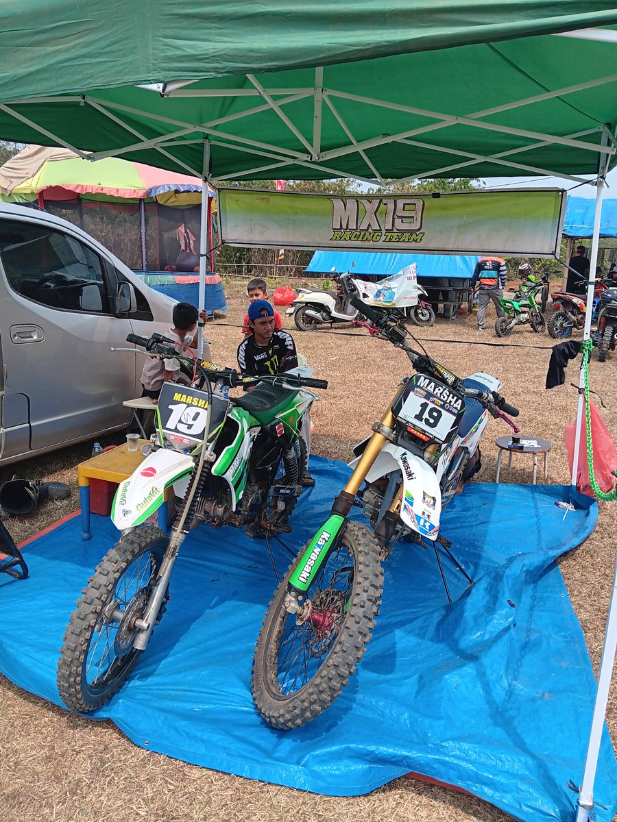 MarshaM19's tweet photo. MX19 Racing Team di Event Grasstrack Balap Merdeka, Sirkuit Nangela Ciangir Tangerang 16 Agustus 2026 https://t.co/hriqa7jxqN